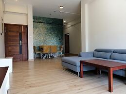 Pink Elephant Tourist Apartment Hotel