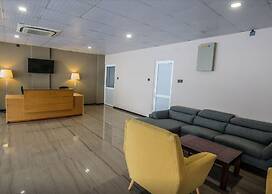 Pink Elephant Tourist Apartment Hotel