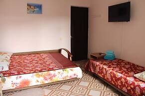 Solnechniy Dom Guest House