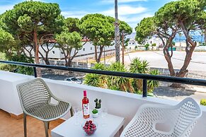 Jonathan City Apartments