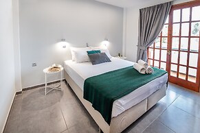 Jonathan City Apartments