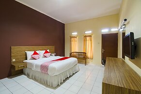 OYO 688 Grand Pakidulan Hotel