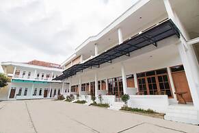 OYO 688 Grand Pakidulan Hotel