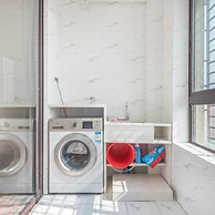 Big White's Home Xincheng Branch