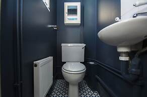 Arundel Mews Parking by Brighton Holiday Lets