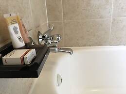 Yana Bed & Breakfast