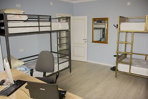 Hostel - Guest House Meyman