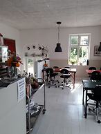 Tante Tut & Onkel E Hotel