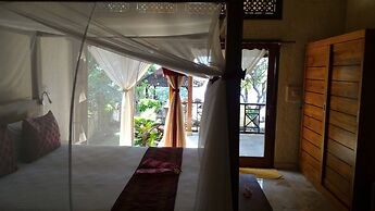 Teluk Indah Beach & Pool Villa