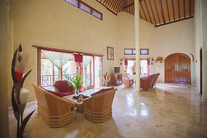 Teluk Indah Beach & Pool Villa