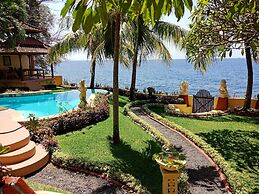 Teluk Indah Beach & Pool Villa