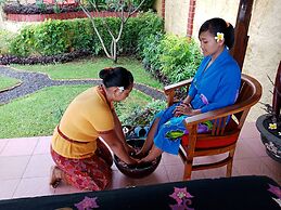 Teluk Indah Beach & Pool Villa