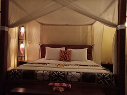 Teluk Indah Beach & Pool Villa