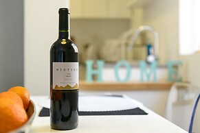 Sunny Luxary Apartments