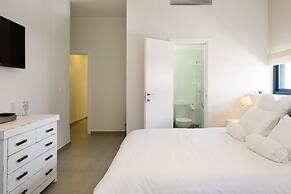 Sunny Luxary Apartments