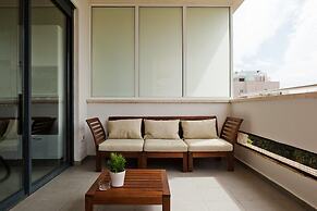 Sunny Luxary Apartments