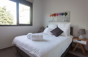 Sunny Luxary Apartments