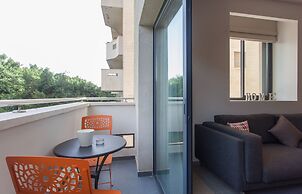 Sunny Luxary Apartments