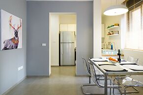 Sunny Luxary Apartments