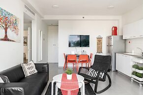 Sunny Luxary Apartments