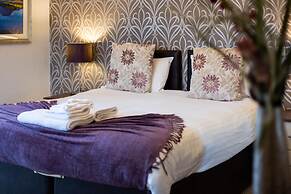 Advocate Arms Hotel