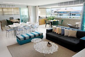 Penthouse Apartment with Hot Tub near Beach