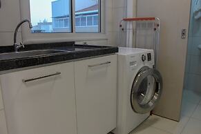 Penthouse Apartment with Hot Tub near Beach