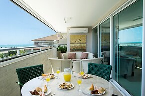 Penthouse Apartment with Hot Tub near Beach