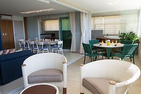 Penthouse Apartment with Hot Tub near Beach