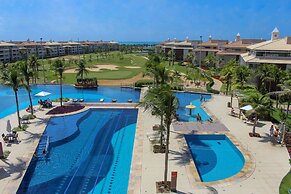 Penthouse Apartment with Hot Tub near Beach