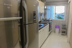 Penthouse Apartment with Hot Tub near Beach