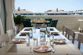 Penthouse Apartment with Hot Tub near Beach