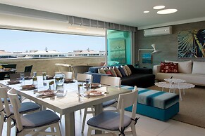 Penthouse Apartment with Hot Tub near Beach