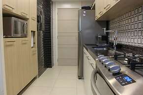 Penthouse Apartment with Hot Tub near Beach