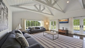 Villa Bridgehampton Village