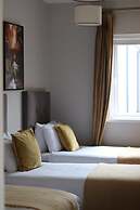 Tom Dick and Harriet's