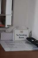 Tom Dick and Harriet's