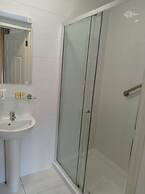 Tom Dick and Harriet's