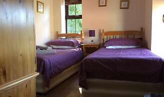 Callestock Courtyard