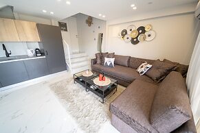 Boutique and garden apartments in Hawaii complex by YalaRent - Familie