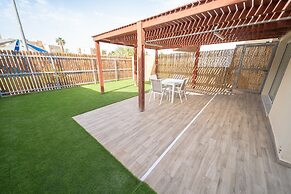 Boutique and garden apartments in Hawaii complex by YalaRent - Familie