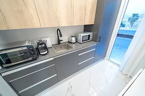 Boutique and garden apartments in Hawaii complex by YalaRent - Familie