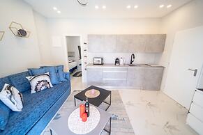 Boutique and garden apartments in Hawaii complex by YalaRent - Familie