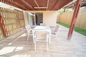 Boutique and garden apartments in Hawaii complex by YalaRent - Familie