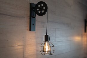 Boutique and garden apartments in Hawaii complex by YalaRent - Familie