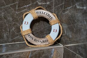 Boutique and garden apartments in Hawaii complex by YalaRent - Familie