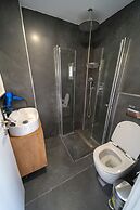 Boutique and garden apartments in Hawaii complex by YalaRent - Familie