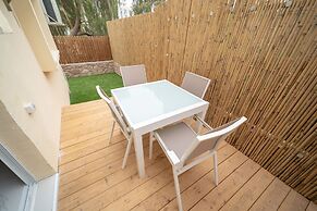 Boutique and garden apartments in Hawaii complex by YalaRent - Familie