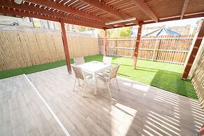 Boutique and garden apartments in Hawaii complex by YalaRent - Familie