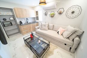 Boutique and garden apartments in Hawaii complex by YalaRent - Familie